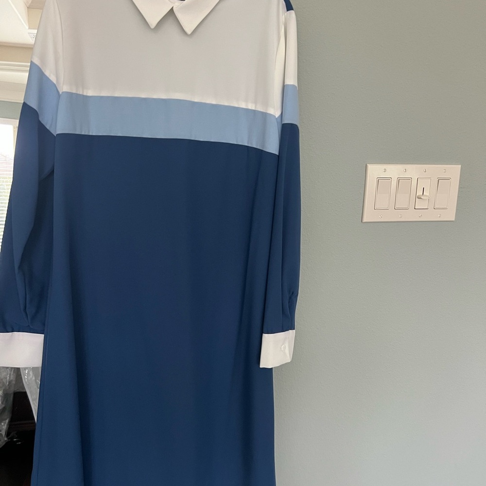 Colorblock Dress with Collar